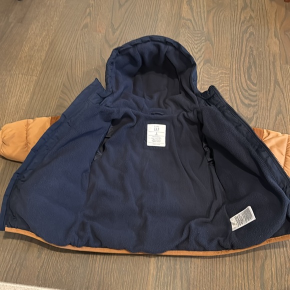 babyGap ColdControl Colorblock Puffer Jacket - Picture 7 of 7